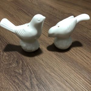Salt & Pepper Shaker Set - White Birds